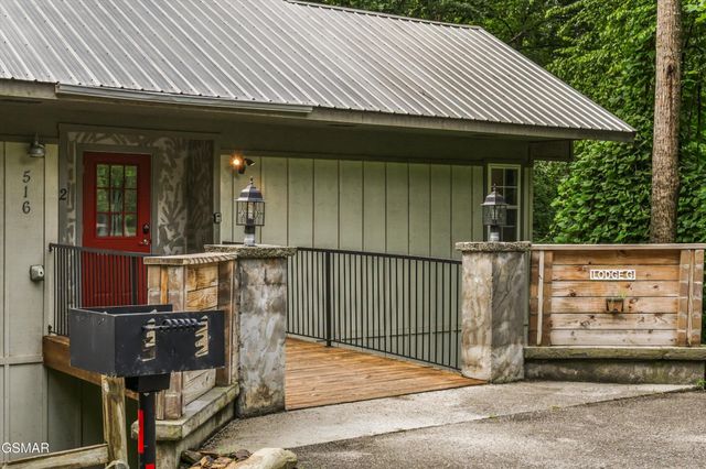 516 Proffitt Rd Unit 2, Gatlinburg, TN 37738