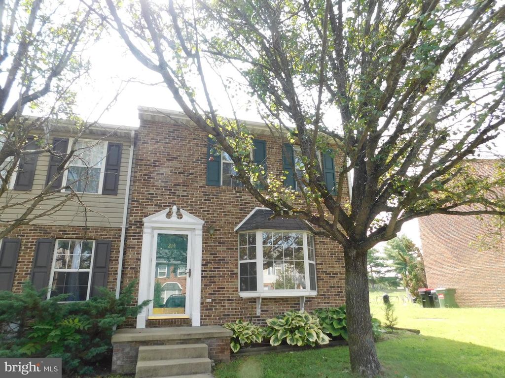 214 BANBURY TER, Winchester, VA 22603