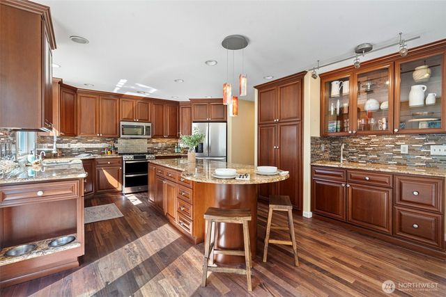 11504 134th Street Ct, Puyallup, WA 98374