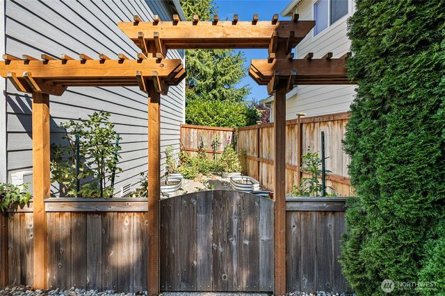 11504 134th Street Ct, Puyallup, WA 98374