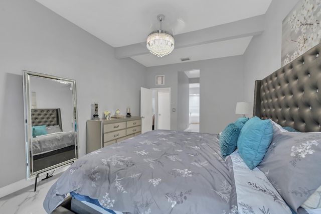 5120 Foxhall Drive S, West Palm Beach, FL 33417