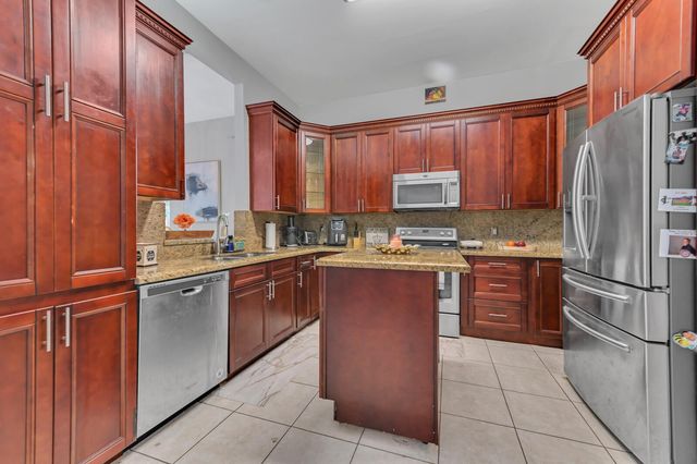 5120 Foxhall Drive S, West Palm Beach, FL 33417