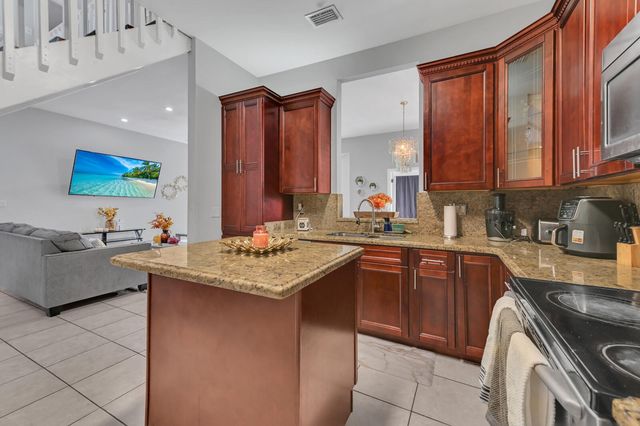 5120 Foxhall Drive S, West Palm Beach, FL 33417