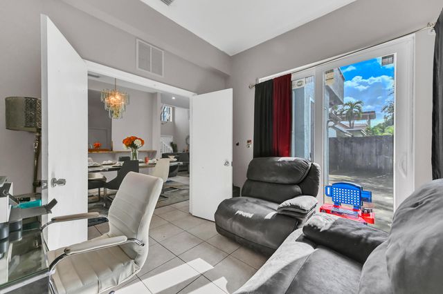 5120 Foxhall Drive S, West Palm Beach, FL 33417