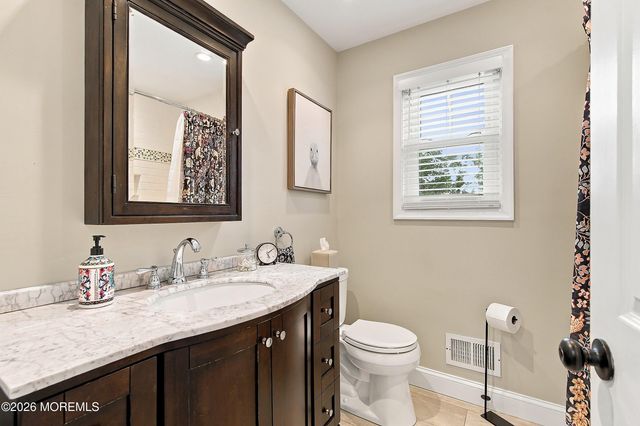 75 Chestnut Avenue, Brick, NJ 08724