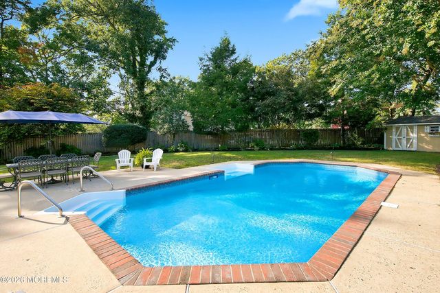 75 Chestnut Avenue, Brick, NJ 08724