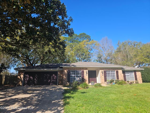 1403 Churchill Drive, Ocean Springs, MS 39564