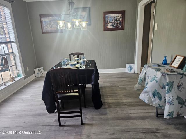 1403 Churchill Drive, Ocean Springs, MS 39564