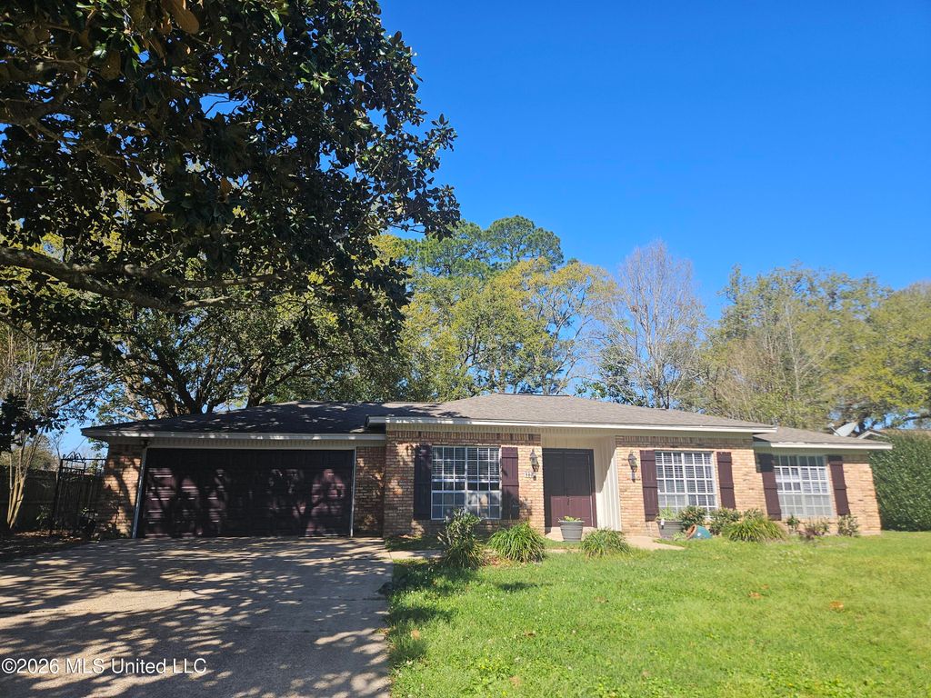 1403 Churchill Drive, Ocean Springs, MS 39564