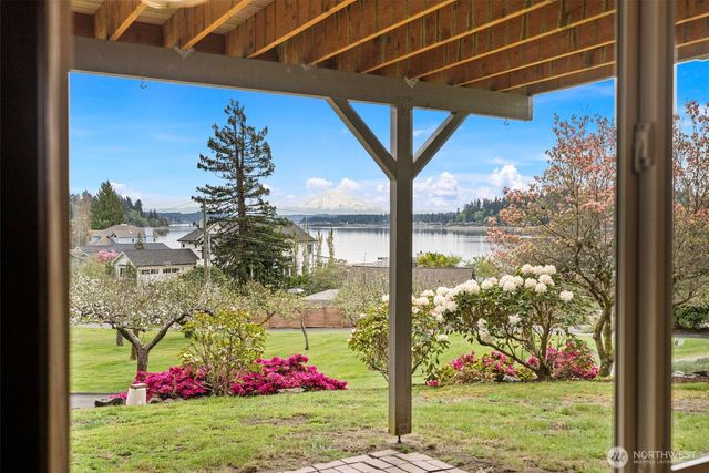 10519 Powell Dr. NW, Gig Harbor, WA 98335