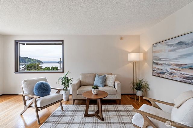 10519 Powell Dr. NW, Gig Harbor, WA 98335