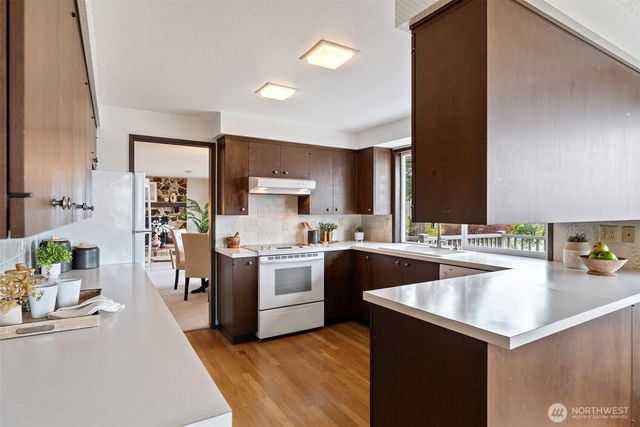 10519 Powell Dr. NW, Gig Harbor, WA 98335