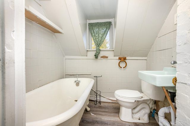 2302 N Oakley Street, Saginaw, MI 48602