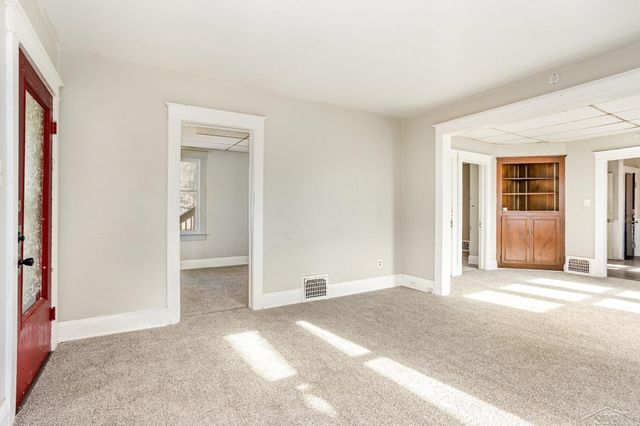 2302 N Oakley Street, Saginaw, MI 48602