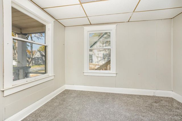 2302 N Oakley Street, Saginaw, MI 48602