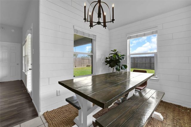 997 Hamilton Street, Alvin, TX 77511
