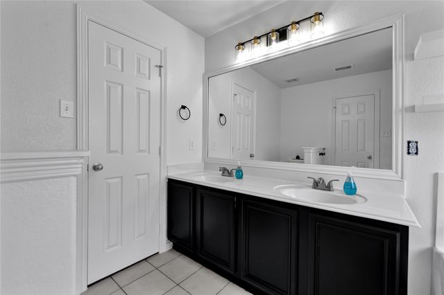 997 Hamilton Street, Alvin, TX 77511