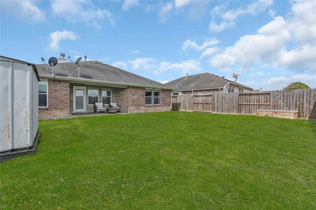997 Hamilton Street, Alvin, TX 77511