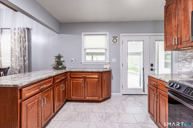 60 Dalewood Road, Newington, CT 06111