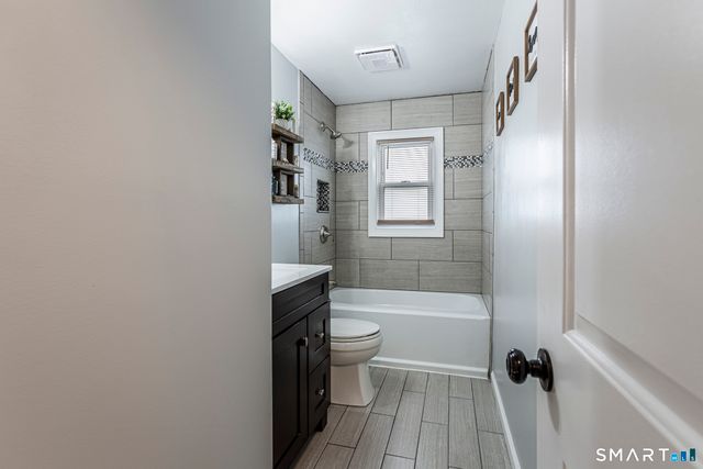 60 Dalewood Road, Newington, CT 06111