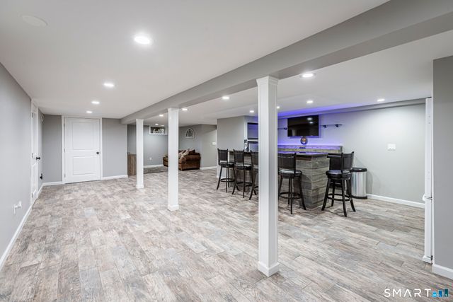 60 Dalewood Road, Newington, CT 06111
