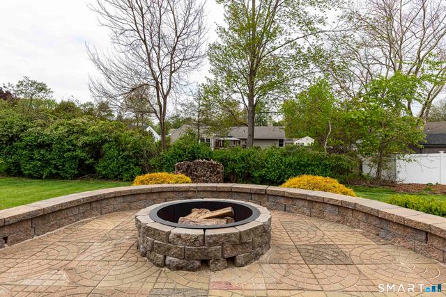 60 Dalewood Road, Newington, CT 06111