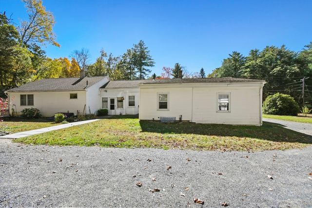 26 Brimfield Road, Monson, MA 01057