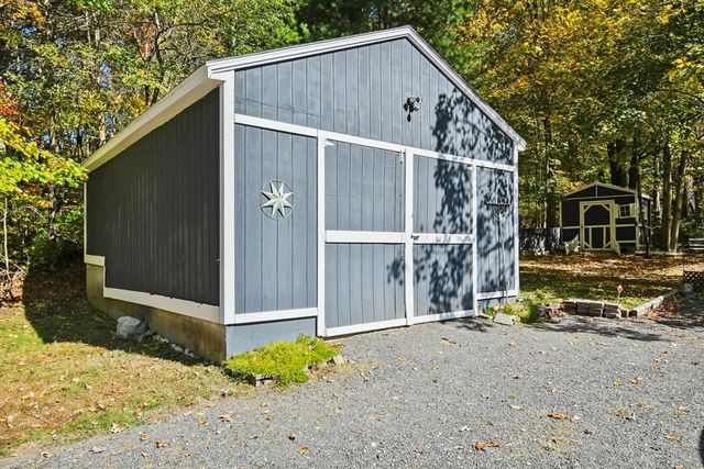 26 Brimfield Road, Monson, MA 01057