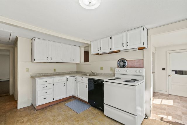 26 Brimfield Road, Monson, MA 01057