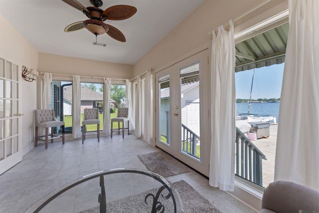 6350 False River Rd, Oscar, LA 70762