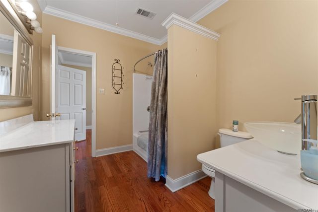 6350 False River Rd, Oscar, LA 70762