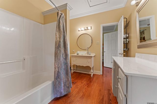 6350 False River Rd, Oscar, LA 70762