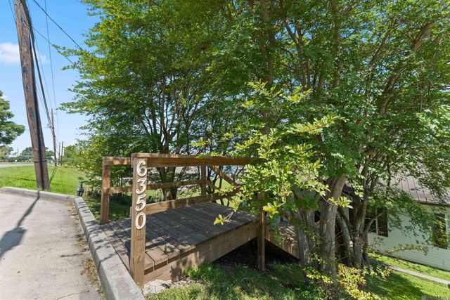 6350 False River Rd, Oscar, LA 70762