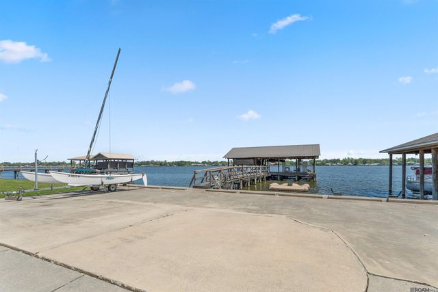 6350 False River Rd, Oscar, LA 70762