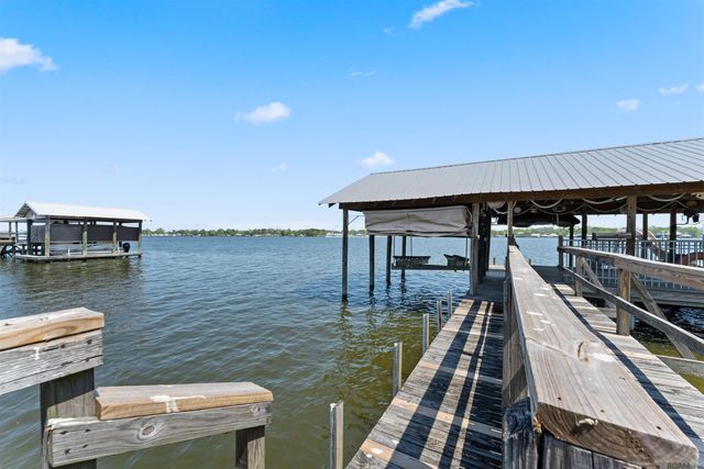 6350 False River Rd, Oscar, LA 70762