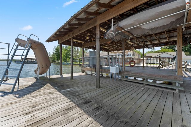 6350 False River Rd, Oscar, LA 70762