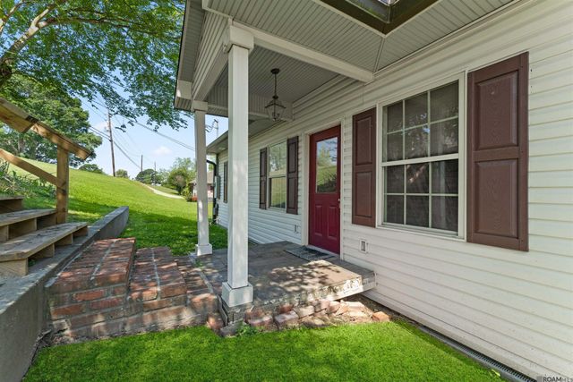 6350 False River Rd, Oscar, LA 70762