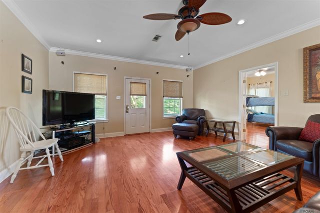 6350 False River Rd, Oscar, LA 70762