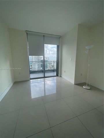 92 SW 3rd St 3203, Miami, FL 33130