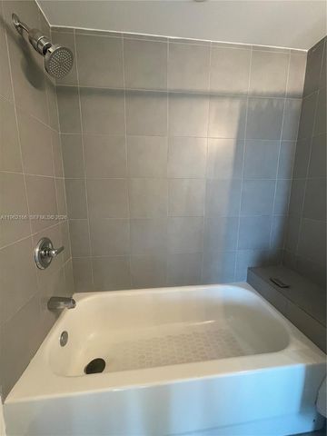 92 SW 3rd St 3203, Miami, FL 33130