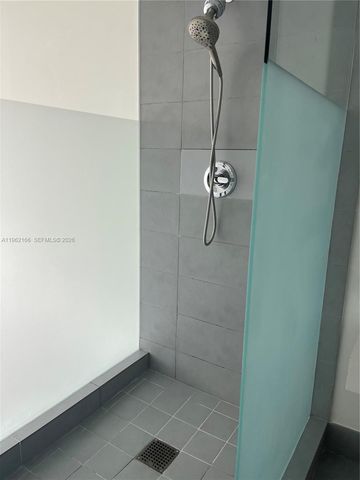 92 SW 3rd St 3203, Miami, FL 33130