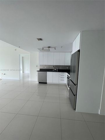 92 SW 3rd St 3203, Miami, FL 33130