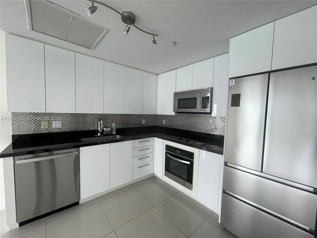 92 SW 3rd St 3203, Miami, FL 33130