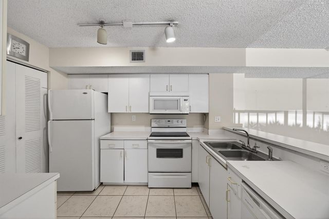 3844 Lyons Road 101-4, Coconut Creek, FL 33073