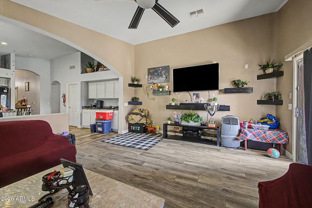 4623 W DESERT Lane, Laveen, AZ 85339