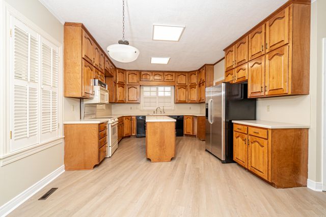 411 N Murphy Ave, El Dorado, AR 71730