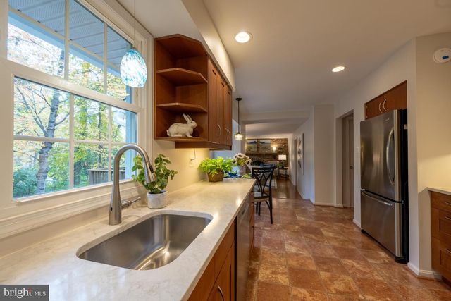 10901 SWANSFIELD, Columbia, MD 21044