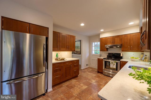 10901 SWANSFIELD, Columbia, MD 21044