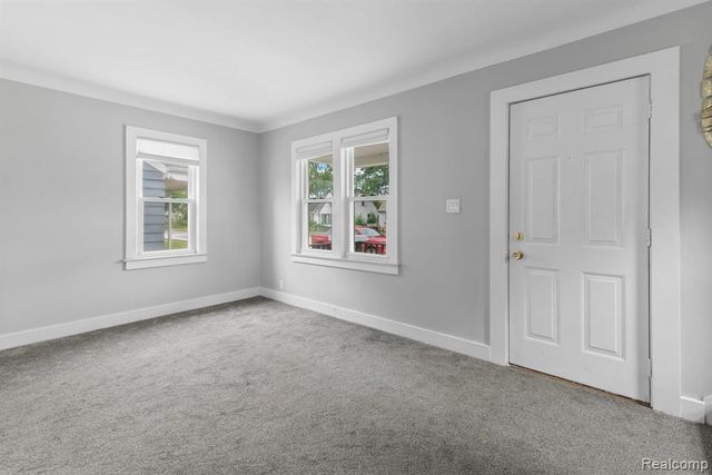 23152 Tawas Avenue, Hazel Park, MI 48030