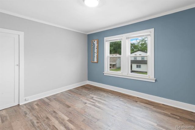 23152 Tawas Avenue, Hazel Park, MI 48030